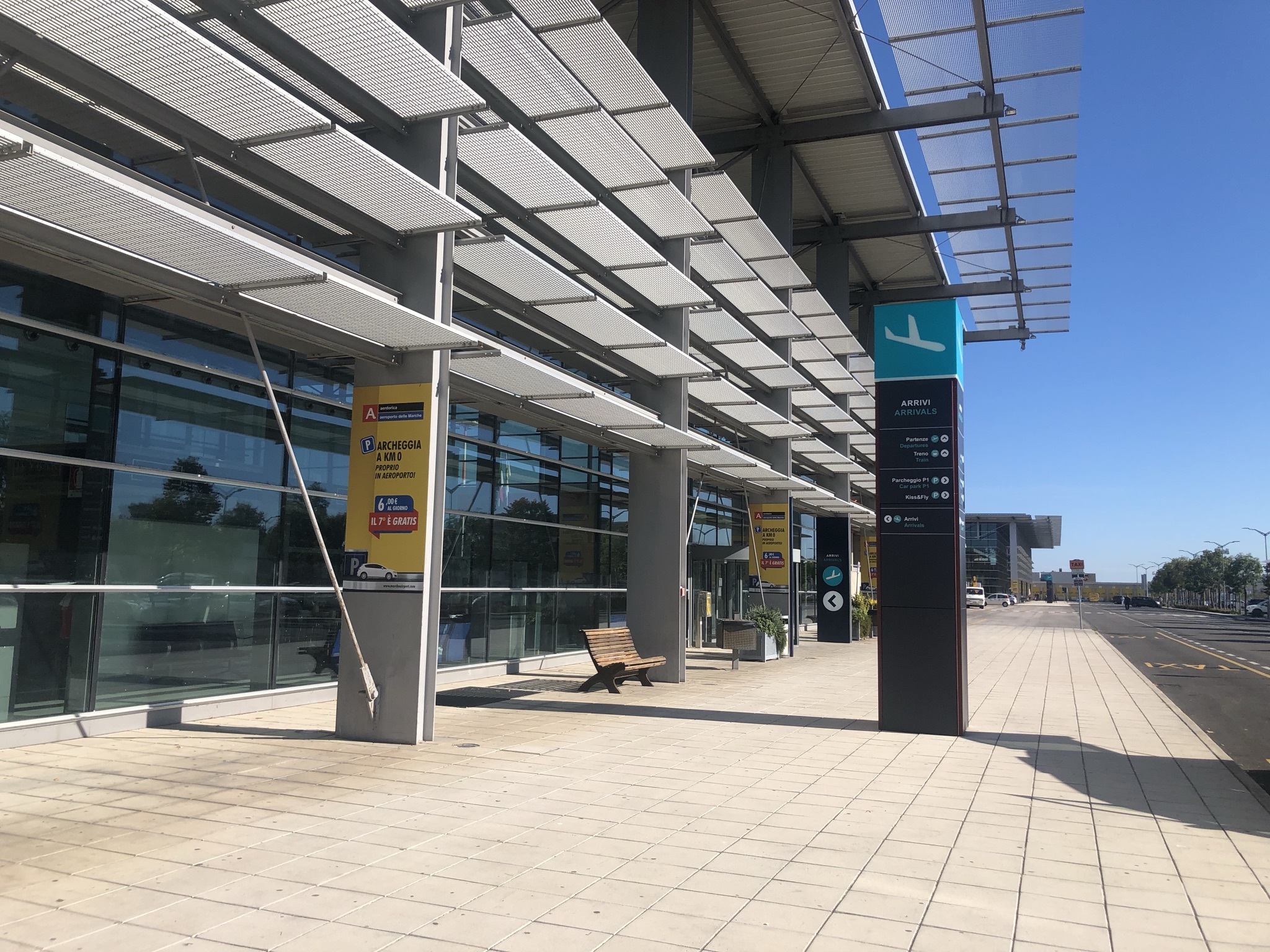 uil aeroporto sanzio 1